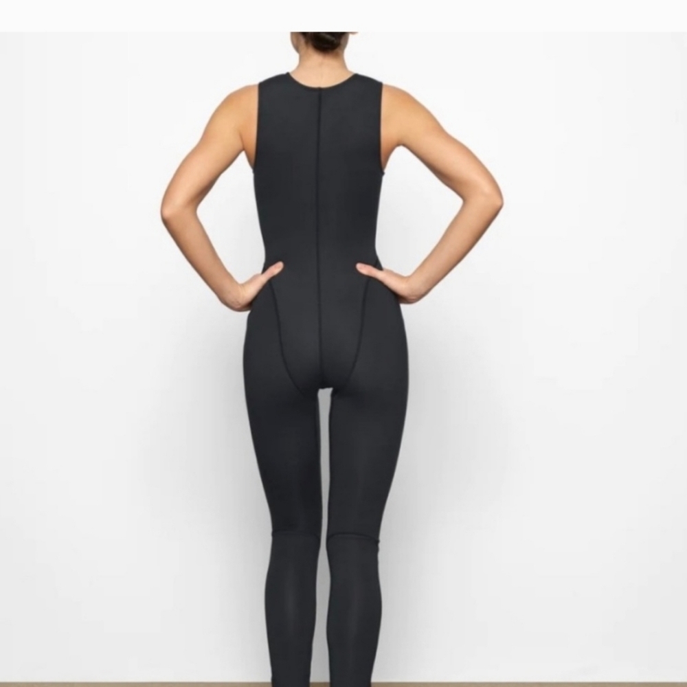 SKIMS XXS sport swim full bodysuit - Picture 6 of 8